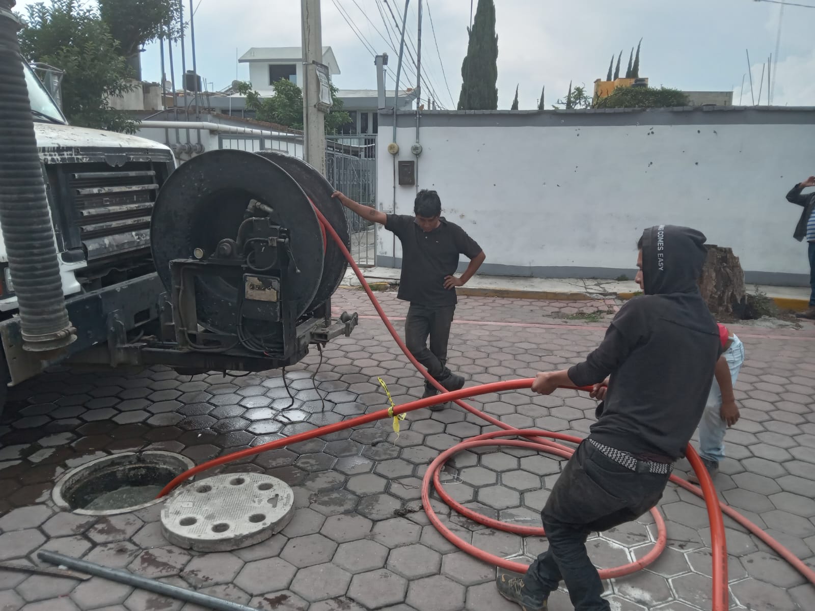 Ayuntamiento de Apetatitlán mantiene adecuado funcionamiento de la red de agua potable
